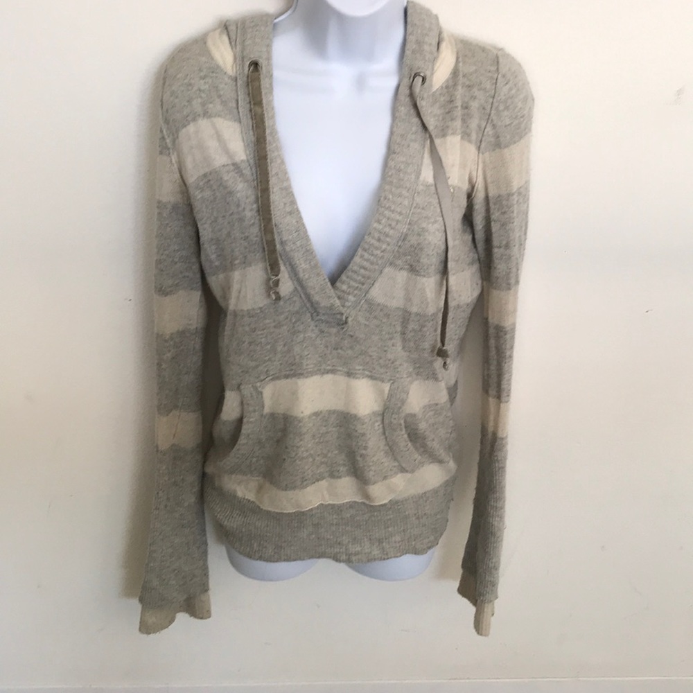 Abercrombie & Fitch White and Gray stripe pullover